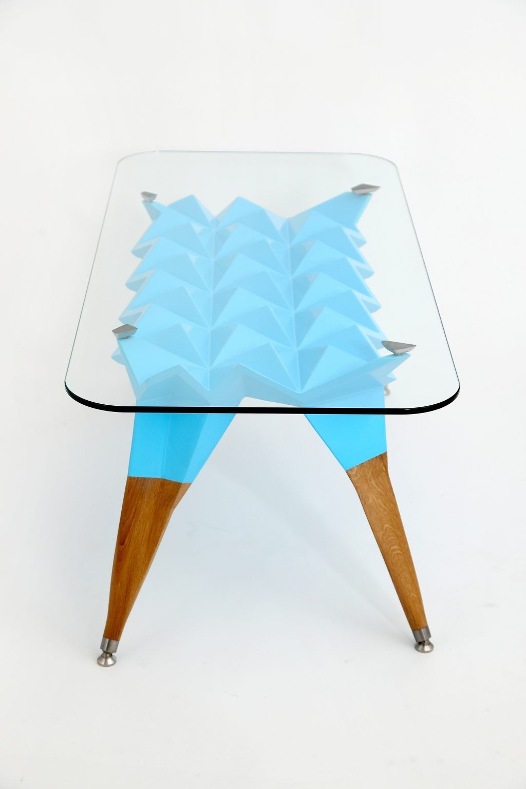 Atelier Hlavina: Šimon Majlát - Modrý ježko – konferenčný stolík