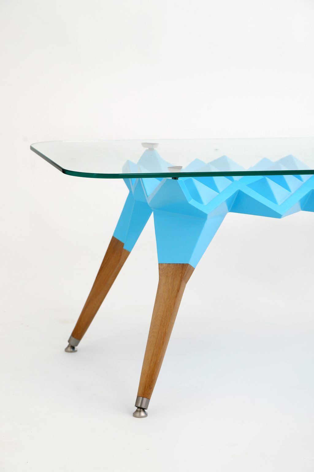 Atelier Hlavina: Šimon Majlát - Blue hedgehog - coffee table