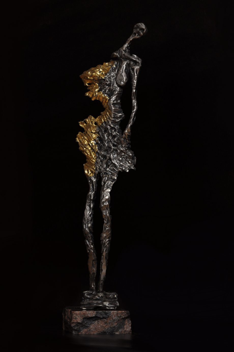 Atelier Hlavina: Peter Kuraj – Tanečnica v zlatom