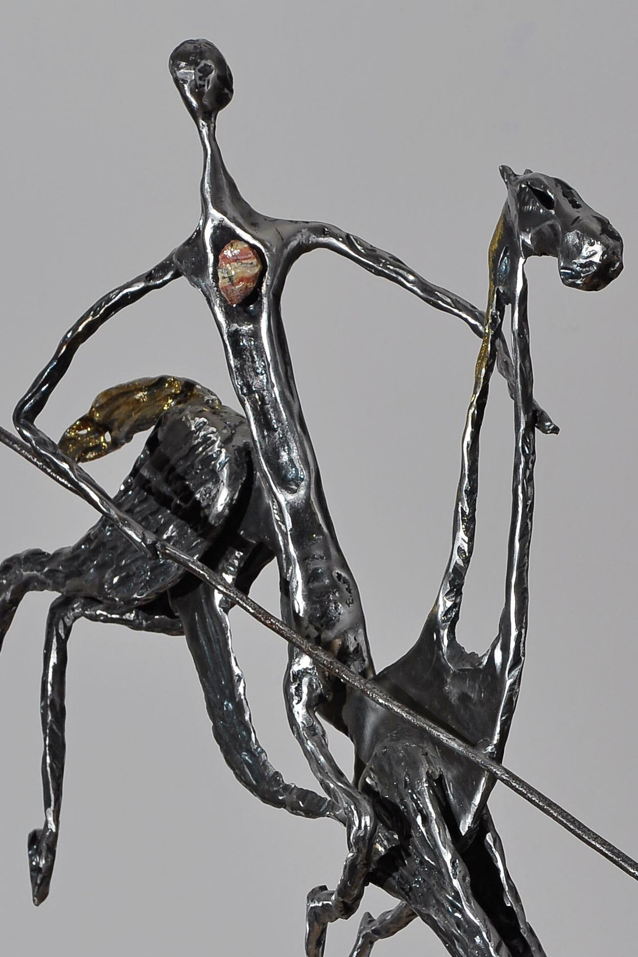 Atelier Hlavina: Peter Kuraj – Horseman – A warrior with an opal heart